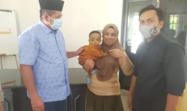 Bocah Penderita Atresia Bilier Terima Bantuan Rp100 Juta