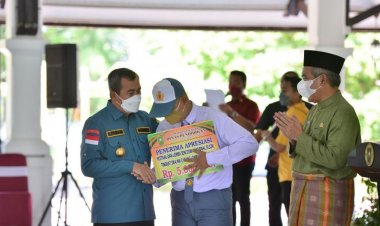 57 Siswa Riau yang Berprestasi di Tingkat Nasional Tahun 2021 Terima Penghargaan Gubri, Ini Daftarnya