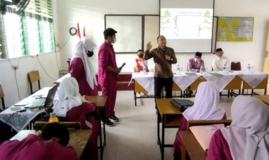 Motivasi Siswa untuk Kuliah, Rektor Unilak Jalin Kerjasama dengan SMAN 2 Pekanbaru