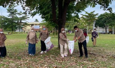 LPPM Unilak Gelar Gotong Royong Hari Peduli Sampah Nasional