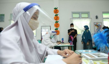 83 Siswa tak Lulus, Tingkat Kelulusan SMK di Riau Capai 99,67 Persen