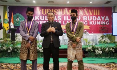 Dua Warga Negara Thailand Jadi Sarjana FIB Unilak, Rektor Tawarkan Beasiswa Untuk Anak-Anak Pattani