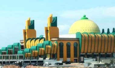 Masjid Paripurna di Pekanbaru Menjadi Pusat Pendidikan Islam dan Ekonomi