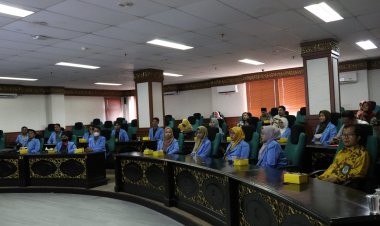 Rektor UIN Suska Riau Lepas 4.706 Mahasiswa KKN Tahun 2022