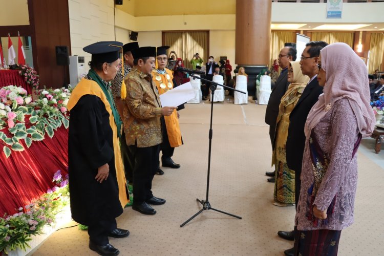 Empat Guru Besar UIN Suska Riau Dikukuhkan Direktur Jenderal Pendidikan Islam