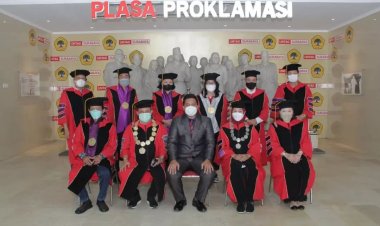 Dosen FIA Unilak Trio Saputra Jadi Lulusan Terbaik Program Doktor di Untag Surabaya