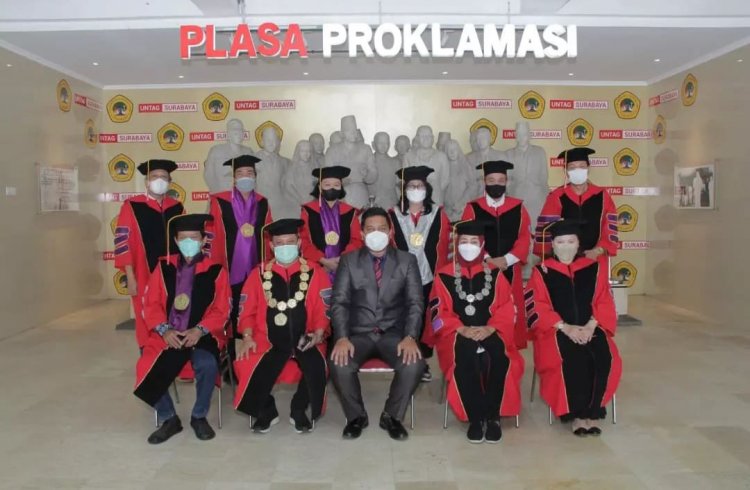 Dosen FIA Unilak Trio Saputra Jadi Lulusan Terbaik Program Doktor di Untag Surabaya