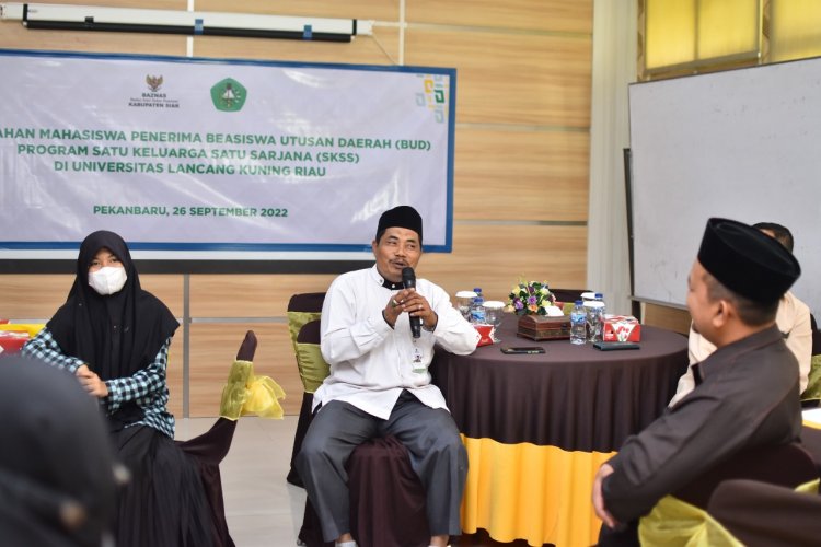 Baznas dan Pemkab Siak Kirim Delapan Putra-Putri Siak Terbaik Kuliah di Unilak