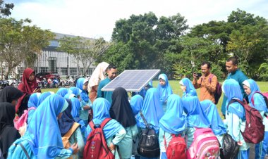 148 Siswa SDIT Ibu Harapan Bengkalis Kunjungi Kampus Polbeng