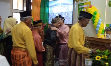 Plt Bupati Kuansing Persilahkan Rektor UNIKS Manfaatkan Gedung Baru