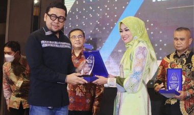 LPM Pekanbaru Boyong Dua Penghargaan di LPM Award 2022
