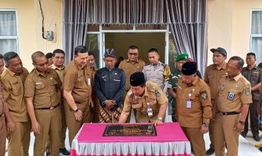 Kantor Desa Pasir Indah Diresmikan Bupati Rohul,  Pelayanan Masyarakat Harus Ditingkatkan