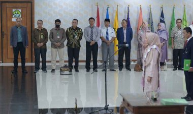 Pastikan Program Merdeka Belajar Kampus Merdeka Berjalan Lancar, Rektor UNRI Lantik Wakil Dekan