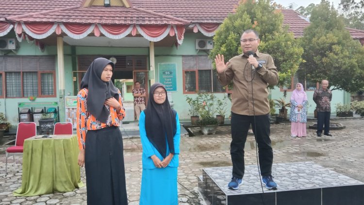 Rektor Unilak Dr Junaidi Dorong Guru dan Siswa SMK 6 Pekanbaru Kuliah