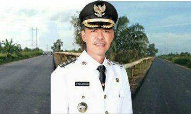 Bupati Rohil  Sukses Yakninkan PT PHR Hotmix Jalan Lintas Kubu