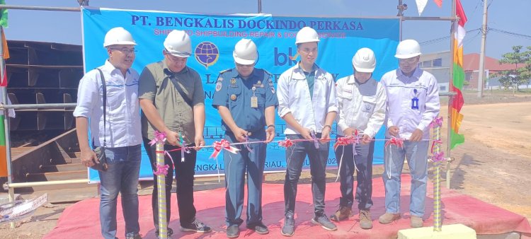 PT Bengkalis Dockindo Perkasa Gelar Keel Laying Ceremony Pembangunan Tongkang Baru