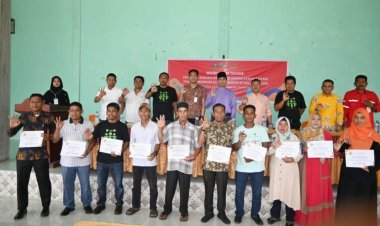 Koperasi Tani Hutan Tuah Sekato Salurkan Bantuan Sosial Kepada Desa Binaan