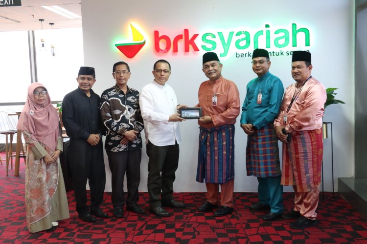 Rektor UIN Suska Riau Jalin Kerjasama dengan PT Bank Riau Kepri Syariah