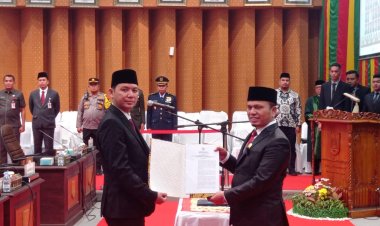 Rapat Paripurna Pelantikan PAW Anggota DPRD Pekanbaru Indra Sani, Sabarudi: Semoga Bisa Kompak dan Solid
