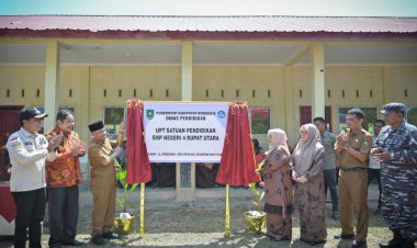 Gesa Implementasikan Misi Pendidikan, Bupati Kasmarni Resmikan Kelas Jauh SMPN 3 Menjadi SMPN 4 Rupat Utara