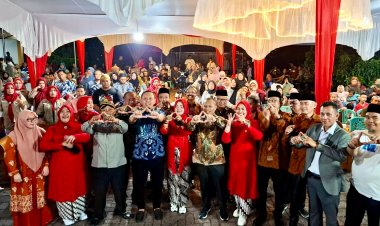 Berbaur  dengan Pedagang Bakso, Bagus Santoso Berpesan Jaga Kekompakan