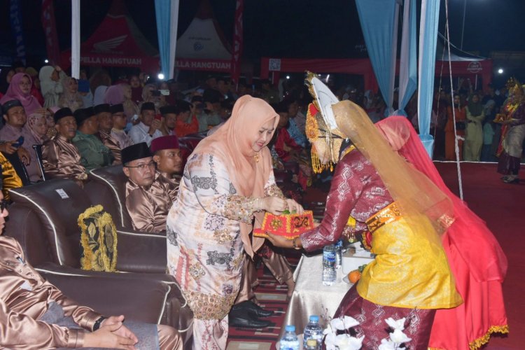 Bupati Kasmarni Buka MTQ VI Talang Muandau, Ajak Jadikan Alquran Pedoman Hidup 