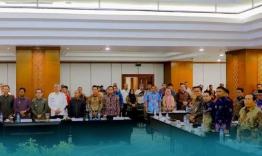 Ikuti Rakor Bersama Menteri ATR/BPN, Bupati Rohul H Sukiman Sampaikan Usulan Soal RTRW