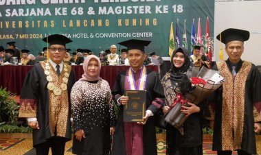 Wakil Ketua DPRD Pekanbaru T Azwendi Fajri Raih Gelar Magister Manajemen Pascasarjana Unilak