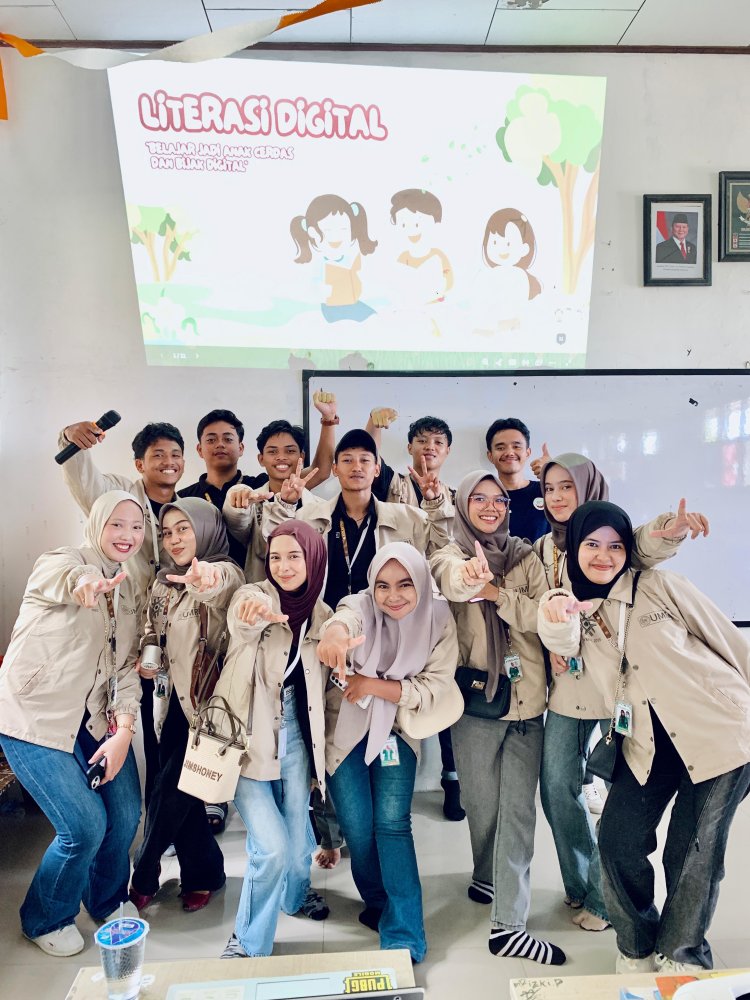 KKN-Mas Kelompok 100 UMRI Sosialisasi Literasi Digital di SD 09 Rawang Kao Barat