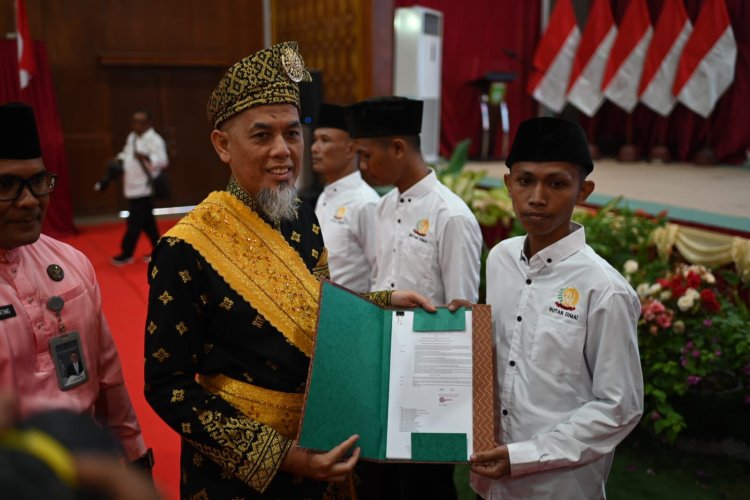 23 Orang Langsung Bebas, Wali Kota H Paisal Serahkan Remisi ke Warga Binaan Rutan Kelas II B Dumai