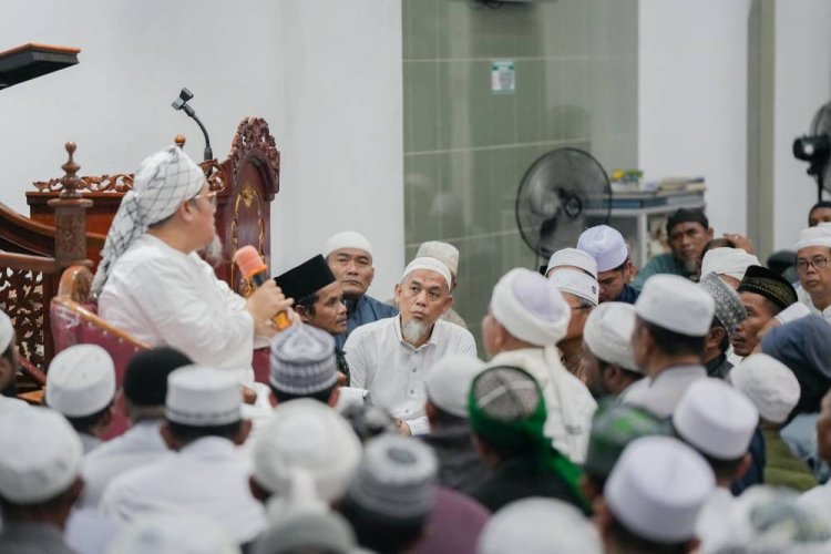 Wali Kota dan Wawako Dumai Hadiri Tabligh Akbar Bersama Ustadz H Muhammad Ali di Masjid Al Manan