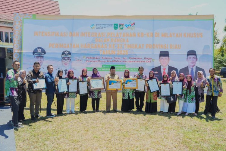 Peringatan Harganas ke-32 Provinsi Riau Tahun 2025, Pemko Dumai Raih 12 Penghargaan