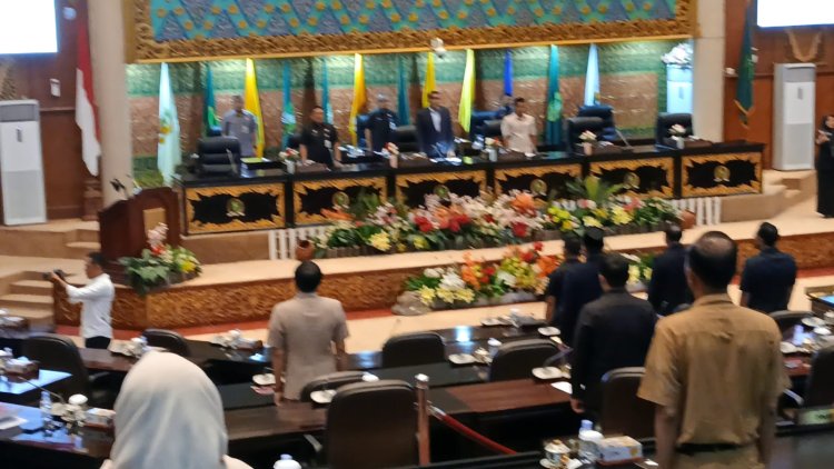 Usai Sampaikan Jawaban Gubernur, Sekdaprov Sebut Pemprov Fokus Selesaikan Tunda Bayar