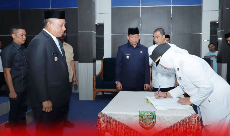 Lantik 32 Pejabat Eselon III dan 2 Pejabat Eselon IV, Bupati Rohul Anton Ingatkan Jabatan Adalah Amanah