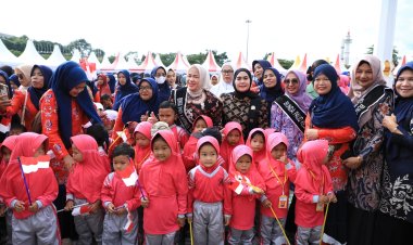 Gebyar PAUD dan Lomba Membatik Rohul, Bunda PAUD Ajak Anak-anak Belajar dengan Gembira dan Kreatif