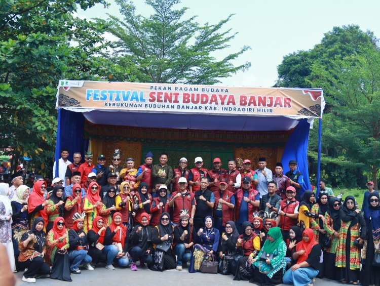 Hadiri Festival Seni Budaya Banjar, Ketua DPRD Inhil Iwan Taruna Ajak Jaga Aset Budaya