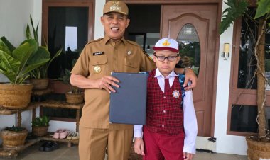 Ajak Ayah Ambil Rapor Anak ke Sekolah, Bupati Inhil Herman: Bentuk Nyata Perhatian dan Tanggungjawab Orangtua