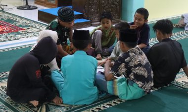 Sentuhan TNI untuk Generasi Qurani, Satgas TMMD ke-127 Kodim 0301/Pekanbaru Mengajar Ngaji
