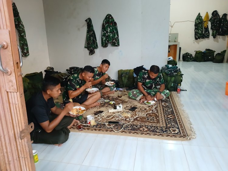Kehangatan di Tengah Pengabdian, Satgas TMMD Kodim 0301/Pekanbaru Makan Siang Bersama Warga Kelurahan Tuah Negeri