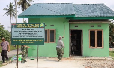 Satgas TMMD ke-127 Kodim 0301/Pekanbaru Wujudkan Rumah Impian Saudi Alfa Seri dengan Semangat Kebersamaan