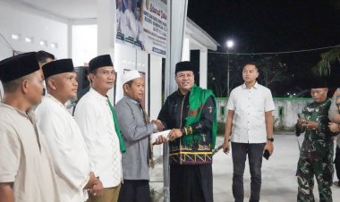 Jemput Aspirasi Lewat Safari Ramadan di Desa Sukamaju, Bupati Janji Perbaiki Sekolah Hingga Singgung Pajak