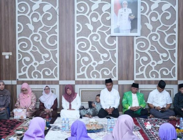 Pesan Bupati Kampar Saat Hadiri Khatam Alquran dan Bukber: Perkuat Silaturahmi, Jadikan Alquran Pedoman Hidup