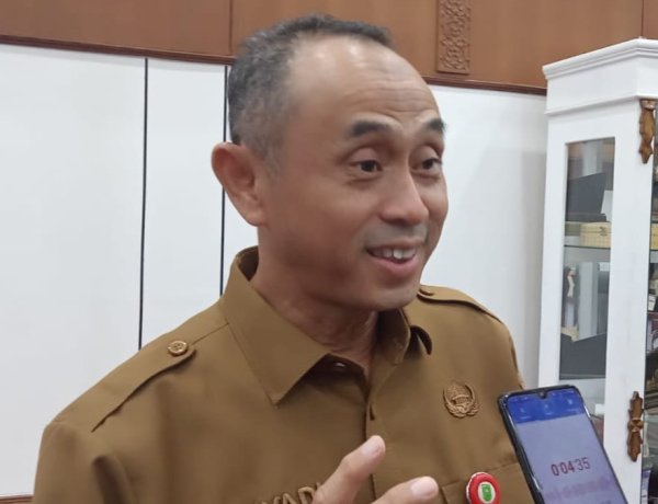 Bahas KI, DPRD Riau Gelar RDP dengan Diskominfotik