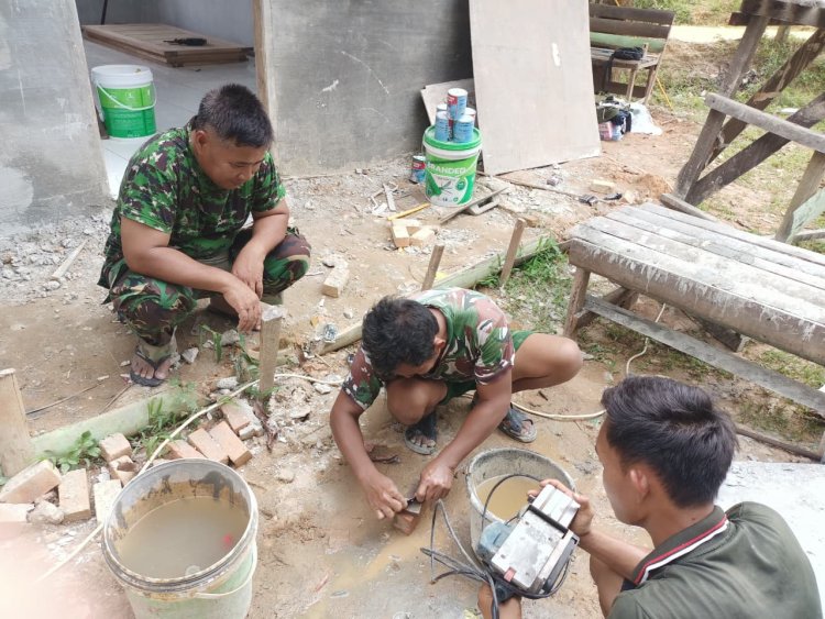 Optimalisasi Perbaikan Mata Ketam, Satgas TMMD ke-127 Kodim 0301/Pekanbaru Tingkatkan Kualitas Rumah Anismar