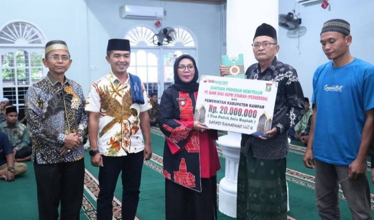 Safari Ramadan Wabup Kampar di Desa Sungai Liti, Serahkan  Total Bantuan 540 Juta 