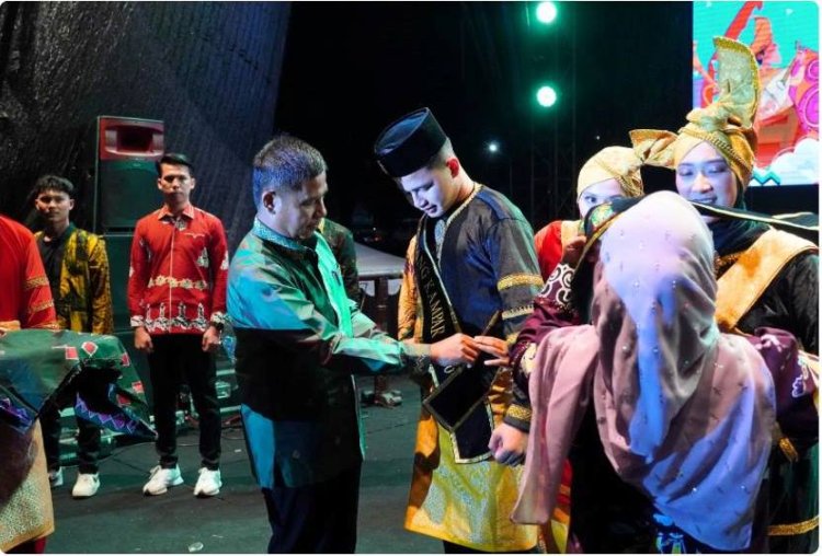 'Kampar di Hati'  Menggelora di Pesta Rakyat Peringatan HUT ke-76 Kabupaten Kampar