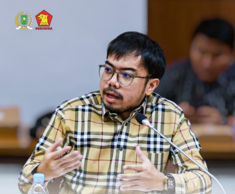 Hadir di Rapat Paripurna, Ginda Burnama Kritisi Indisipliner Anggota Hingga Desak Pemprov Perbaiki Jalan