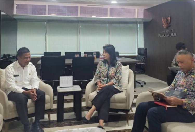 Percepat Pembangunan, Bupati Kampar Ajukan Pembangunan Empat Ruas Jalan Strategis ke Kementerian PU