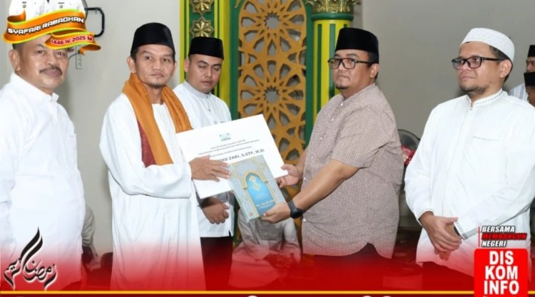 Sekda Rohul M Zaki Safari Ramadan di Masjid At-Taqwa Bukit Intan Makmur