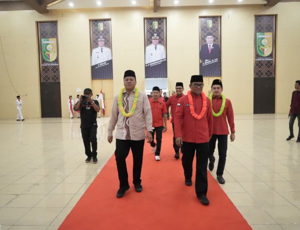 Sinergi Tanpa Batas Warna: Suhardiman Amby Puji Kontribusi Nyata Kader PDIP dalam Pembangunan Kuansing
